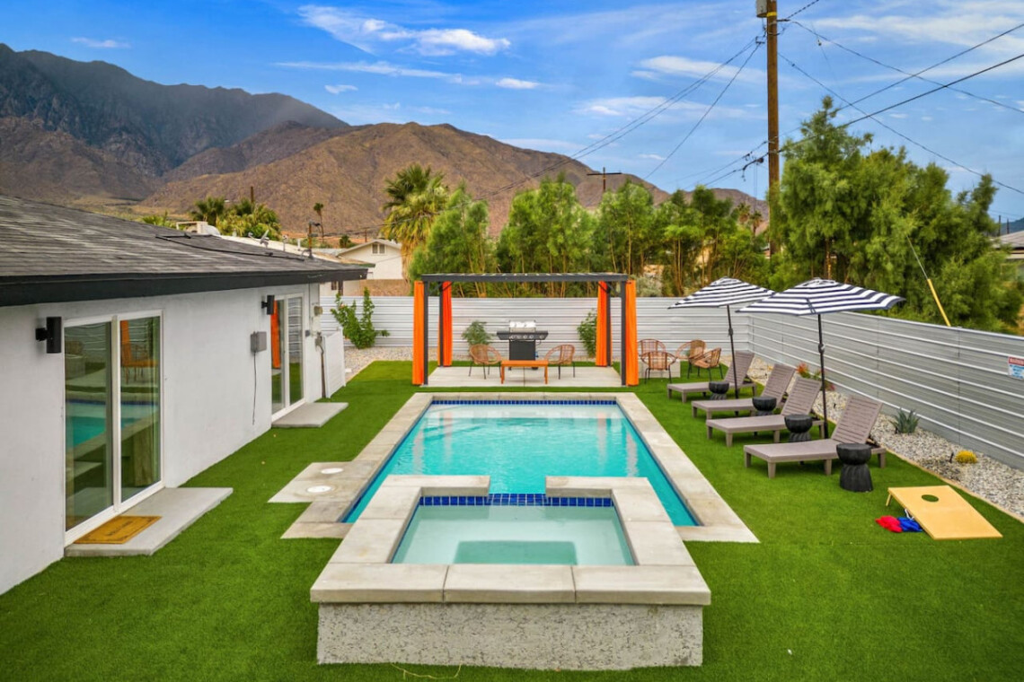 Sip Sip Away Main Image