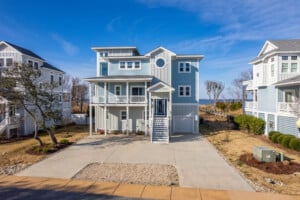 Front exterior of Baydream Believer beach house in Corolla